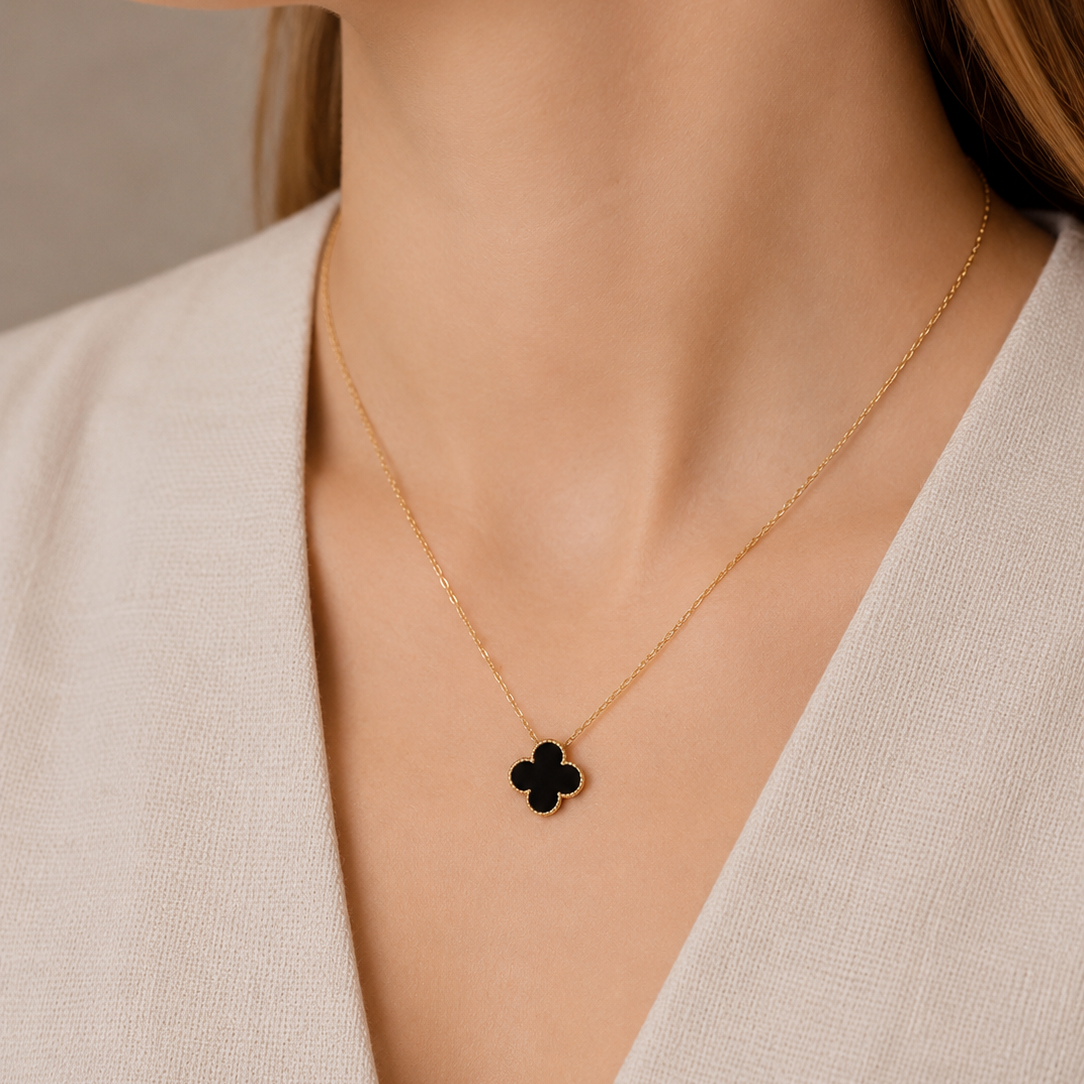 CLOVER  | Necklace