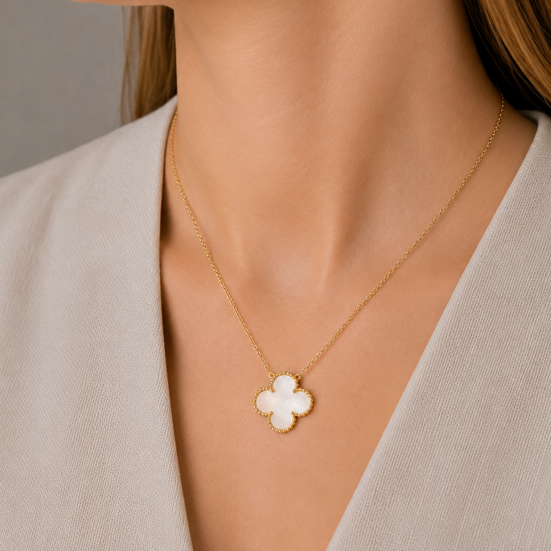 CLOVER  | Necklace
